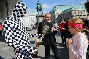 2 Pokale zur Auswahl für Bernadette